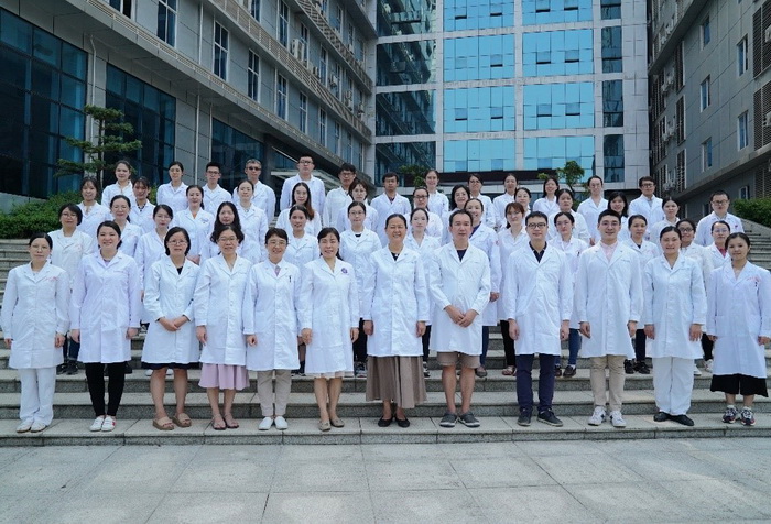 修改-20241203喜讯：公司广西口腔感染性疾病防治重点实验室责任期满考核优秀团队合照.jpg