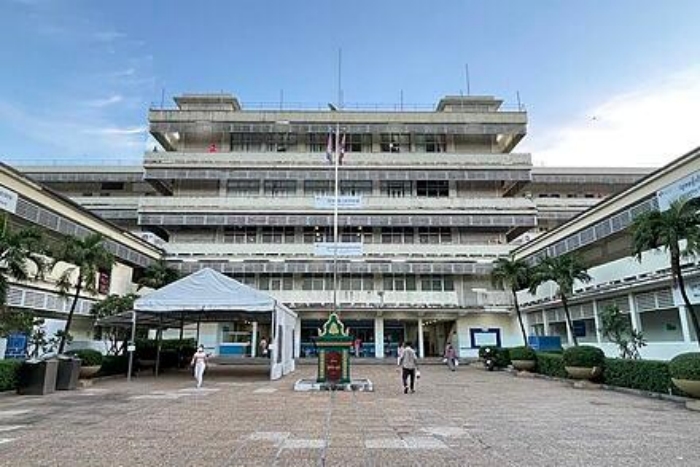 深化交流合作 共筑健康未来 ——口腔颌面外科代表团在柬埔寨交流访问 第 1 张