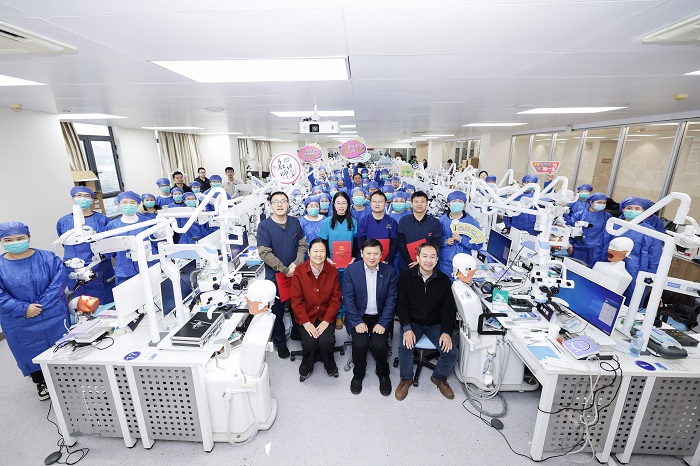 显微根管治疗技术培训班在公司成功举办 第 5 张