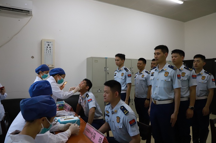 公司专家团队为全区消防指战员开展口腔健康培训 第 3 张