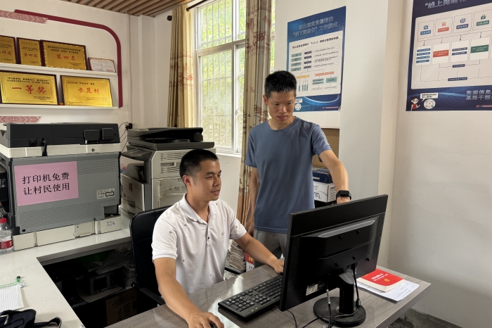 接力奋进新征程 医者初心践于行——公司口腔颌面外科党支部谢庆条赴马山县龙琴村担任驻村第一书记 第 2 张