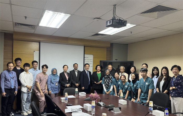 公司经理廖红兵率团赴马来西亚三所知名大学交流访问 第 7 张