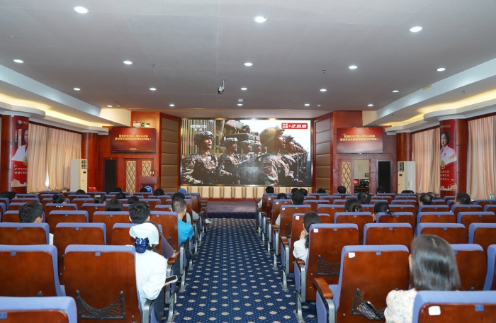 铭记历史守初心砥砺奋进担使命——公司组织师生员工收看纪念中国人民抗日战争暨世界反法西斯战争胜利80周年大会直播 第 2 张