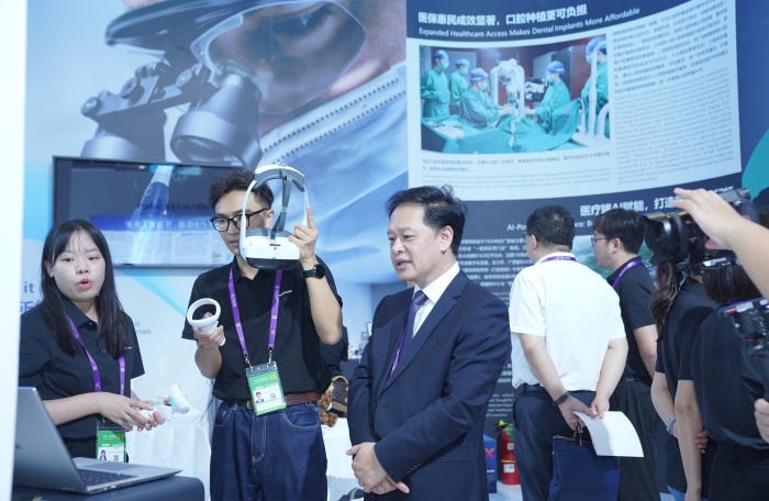 以AI赋能守护口腔健康——william威廉英国官网亮相第22届中国—东盟博览会 第 1 张