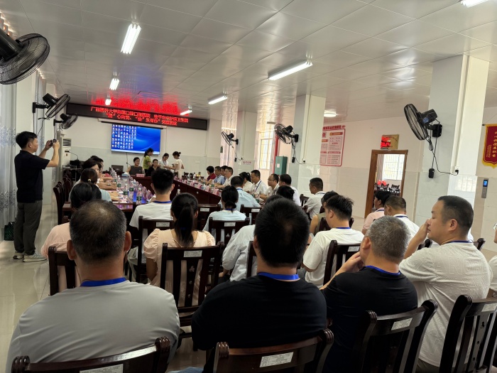 党建联建聚合力 健康惠民暖中沙——公司颌面外科党支部赴桂平市中沙镇开展“医心向党 齿生有你”主题活动 第 2 张