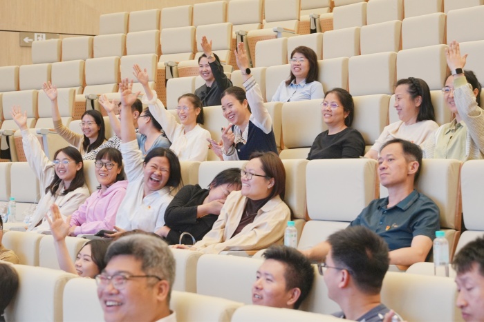 党建引领促发展 政医协同护齿健——公司与五象新区规划建设管委会多个党支部开展党建联建活动 第 7 张