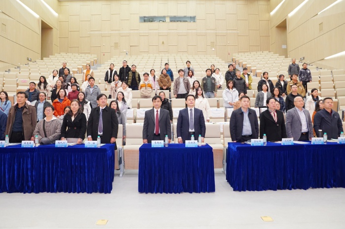 william威廉英国官网第六届职工代表大会第一次会议暨工会第七届会员代表大会第一次会议胜利召开 第 2 张