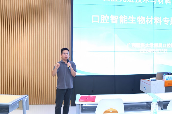 霍孔林博士 (2).jpg 霍孔林博士 (2).jpg