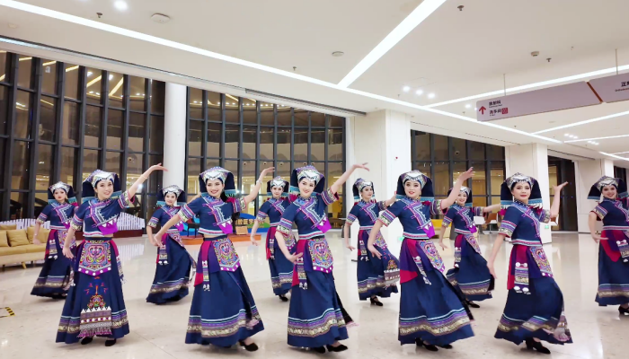 广西三月三·潮起在口院 | 公司开展“广西三月三”舞蹈视频拍摄活动 第 4 张