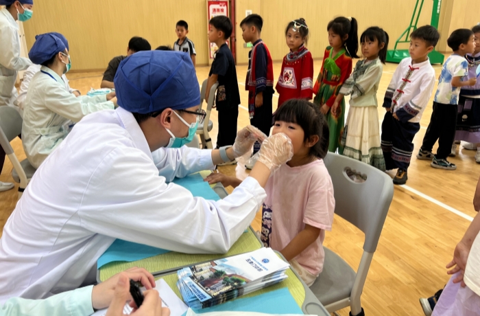 民族团结润童心 健康口腔伴成长——公司儿童口腔科医护团队走进天桃实验公司青运校区开展主题实践活动 第 3 张 民族团结润童心 健康口腔伴成长——公司儿童口腔科医护团队走进天桃实验公司青运校区开展主题实践活动 第 3 张